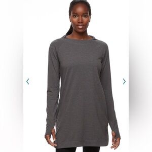 Tek Gear women’s hooded long sleeve dress size M